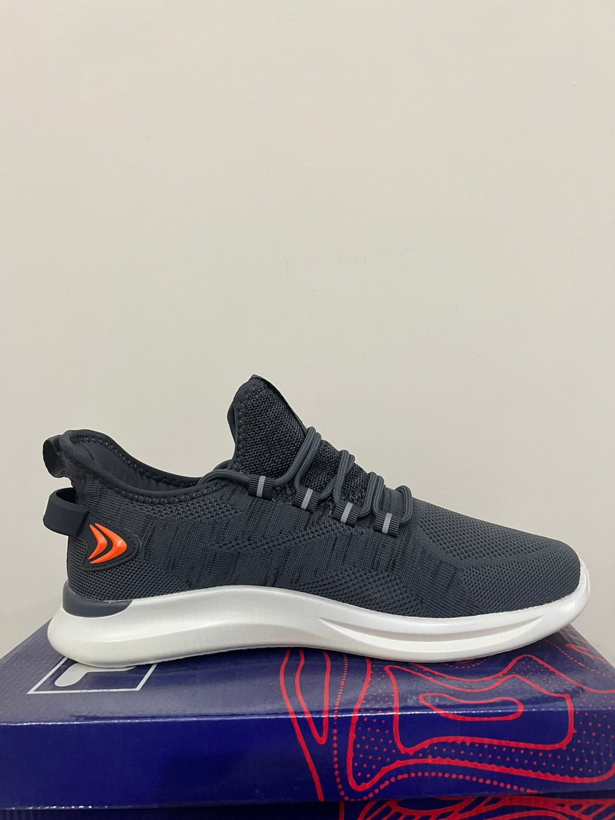 FILA Stylish Running Shoes Gray - Image 4