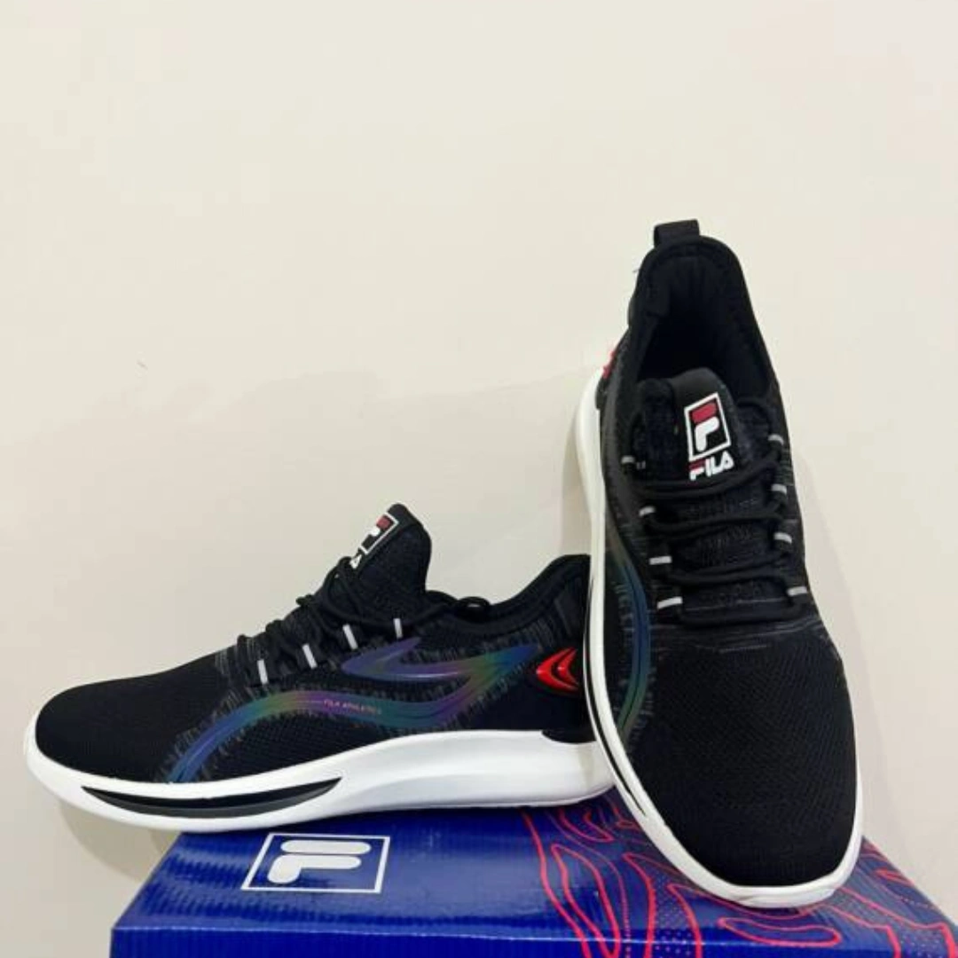 Men's Black Mesh Running Shoes with Breathable Design - Image 4