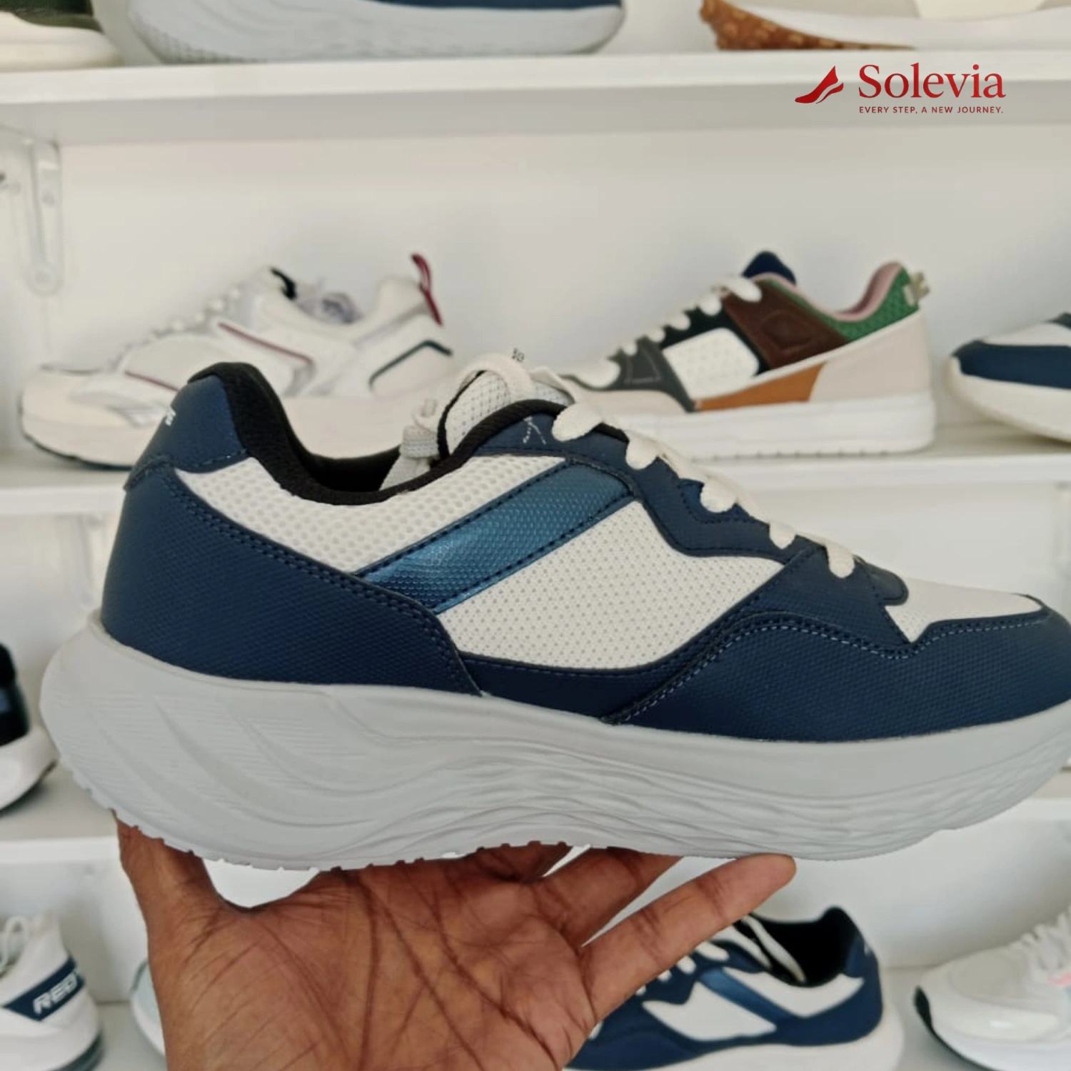 Red Tape Premium Lightweight Sports Shoes With Ultra Comfort - Image 6