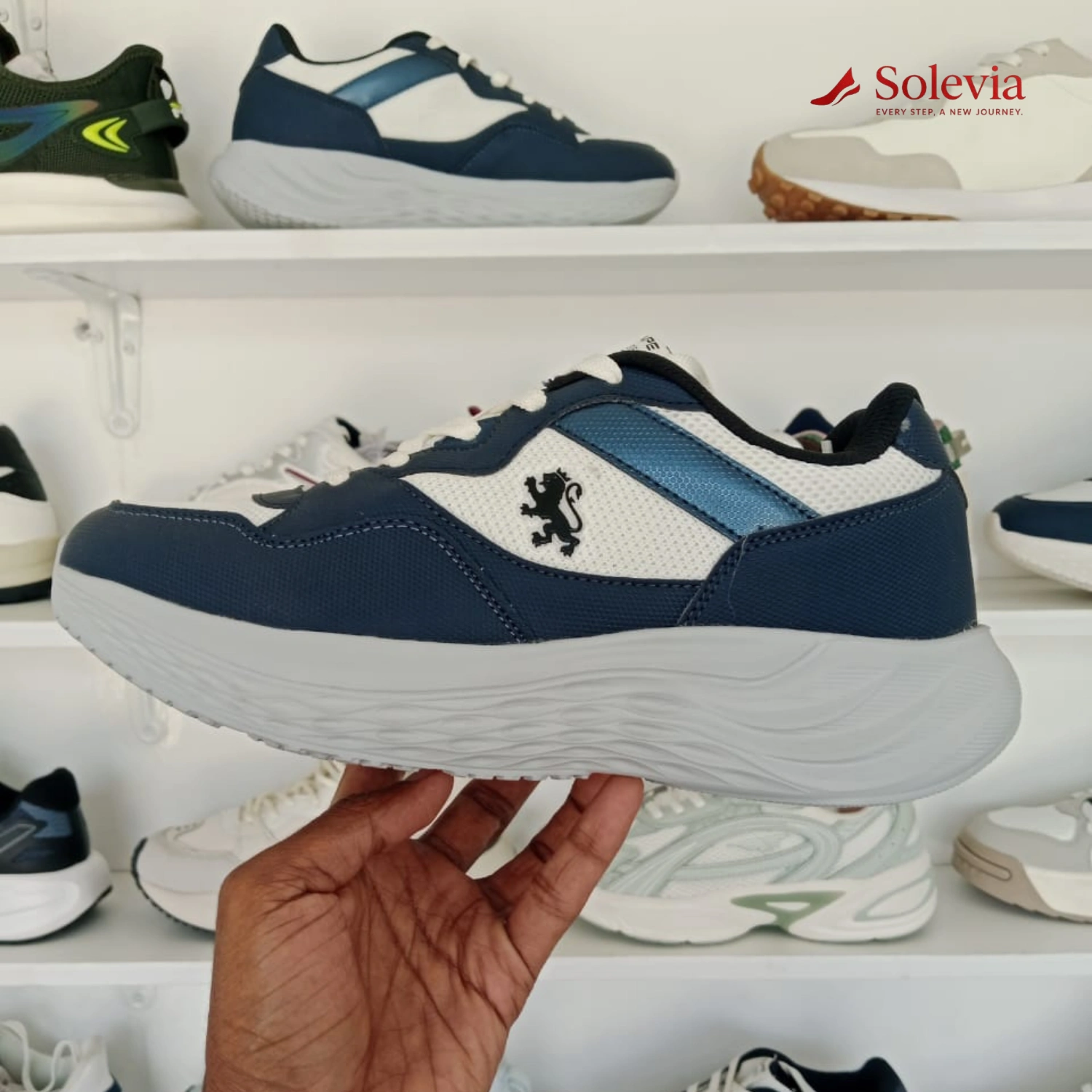 Red Tape Premium Lightweight Sports Shoes With Ultra Comfort - Image 5